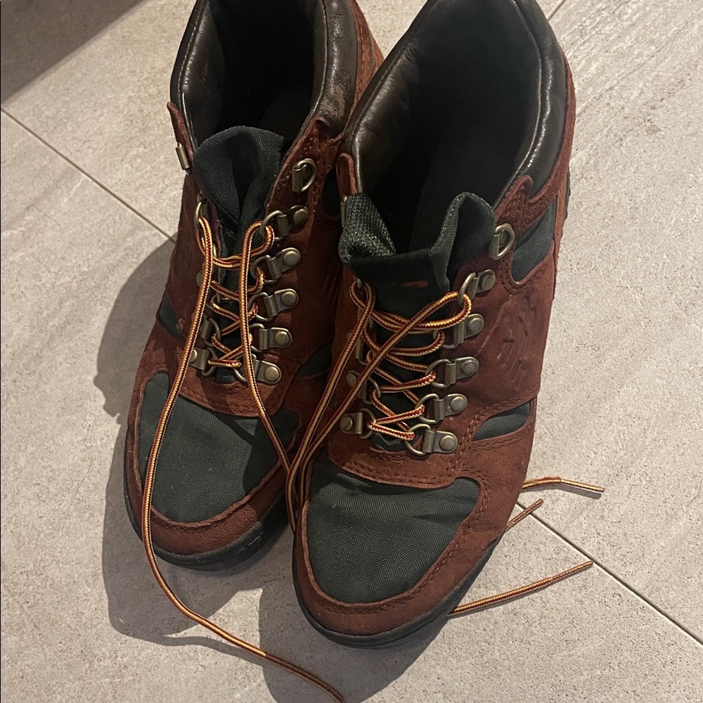 New Balance Burgundy and Green Lace Hiking Sneaker
